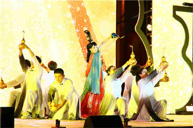 人民网 “必赢国际节日·丰收节”2020中国（葫芦岛）葫芦文化节开幕